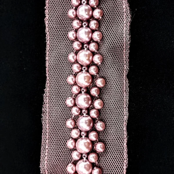 BR-PRL.TRI-DSTY.webp BRAID PEARL TRIA STRING DUSTY