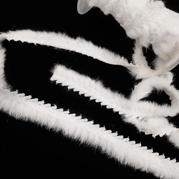 BRAID  FUR TRIM  CREAM