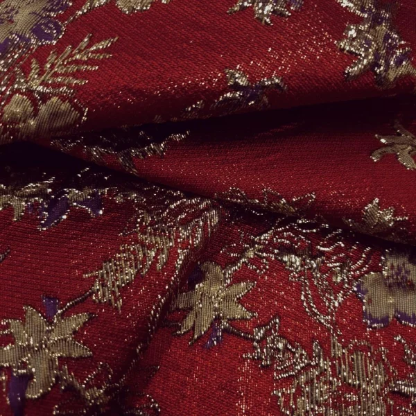 BROCADE 3D FLORAL DAISY DES C RED