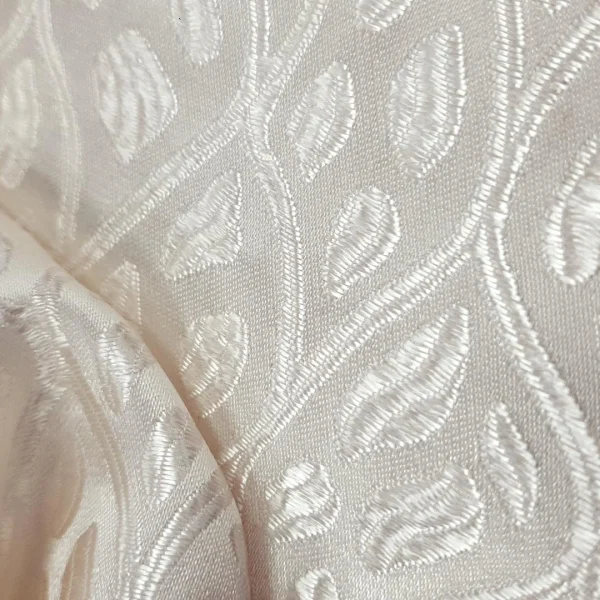 BROCADE PUFF EMBOSSING CREAM1 STONE DESIGN