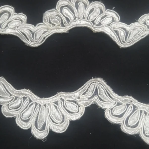 BRIDAL CORDED LACE WITH DUAL EDGE SCALLOP
