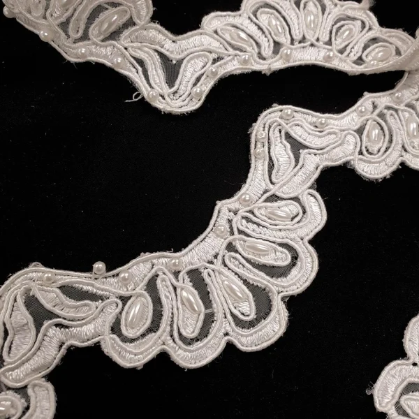 DUAL EDGE BRIDAL CORDED LACE CRM
