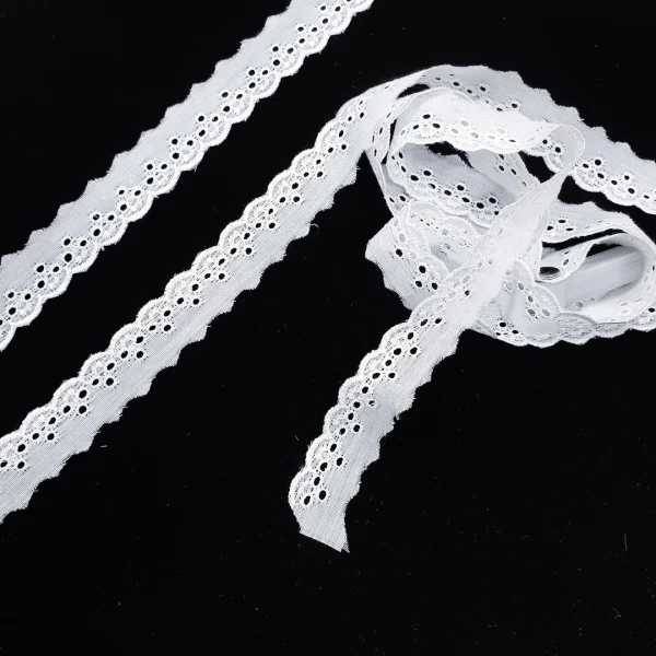 CAMB1181-WHT-1.webp CAMRIC LACE WHT DES1181
