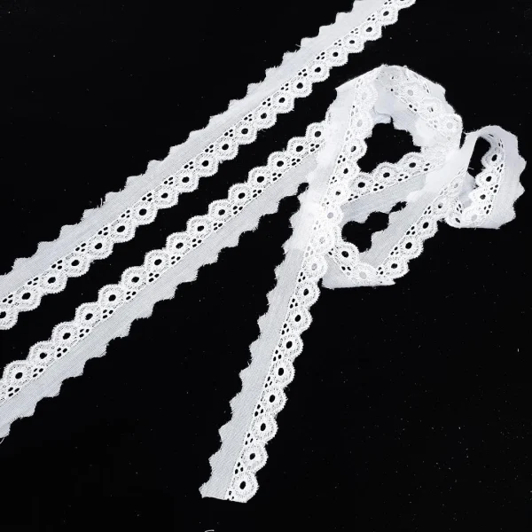 CAMB4268-WHT-1.webp CAMRIC LACE WHT DES4268