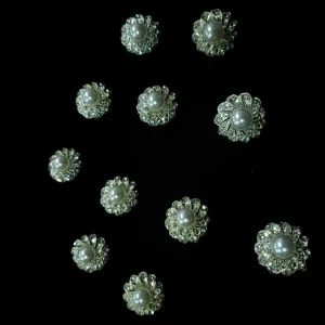 DBt-78-1.webp BUTTON BRIDAL RANGE (78)