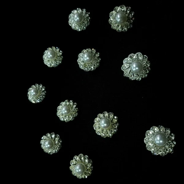 BUTTON BRIDAL RANGE (78)
