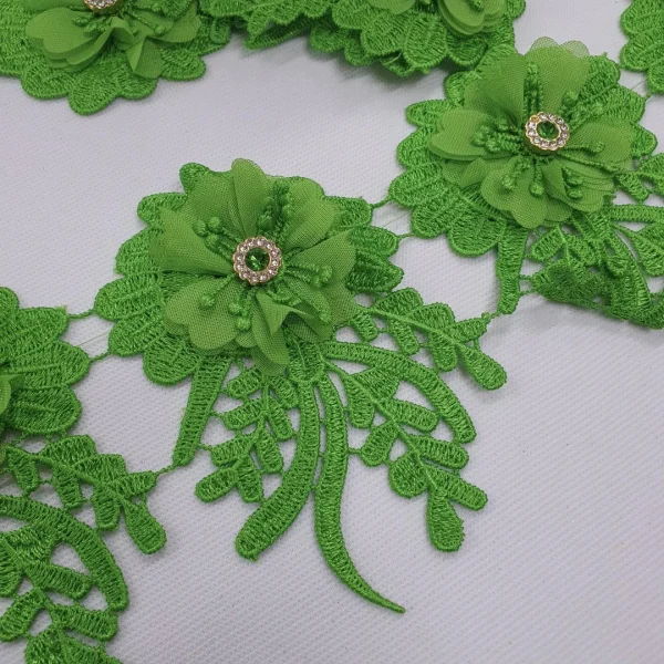 FLO BRD 3D DAISY DIAM LIME