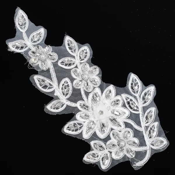 FP11-WHT-1.webp BEADED FANCY PATCH BEADED SMALL WHITE
