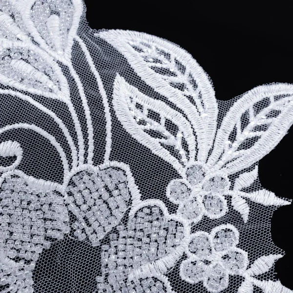 FP5-WHT-2.webp BEADED FANCY PATCH X-LARGE WHITE