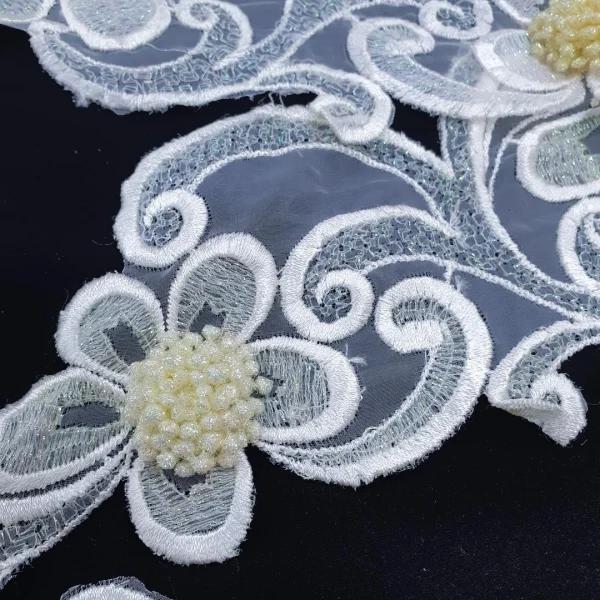 FANCY TRIM 3D DAISY