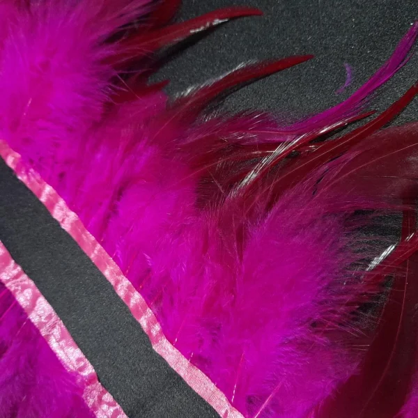 LIGHT WEIGHT FEATHERS CERISE
