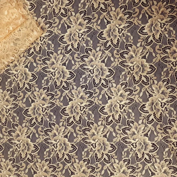 LACE CHANTLY FLORAL PEACH