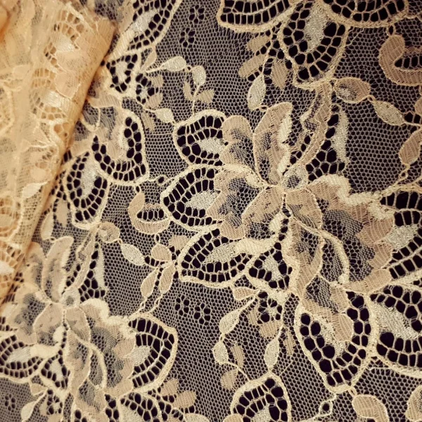 LACE CHANTLY FLORAL PEACH