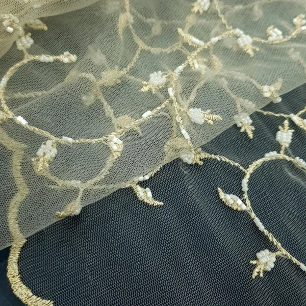 CHANTILLY LACE WITH SUBTLE BEAD DETAIL BG