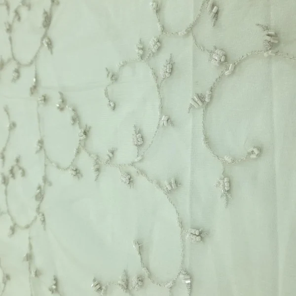 CHANTILLY LACE WITH SUIBTLE