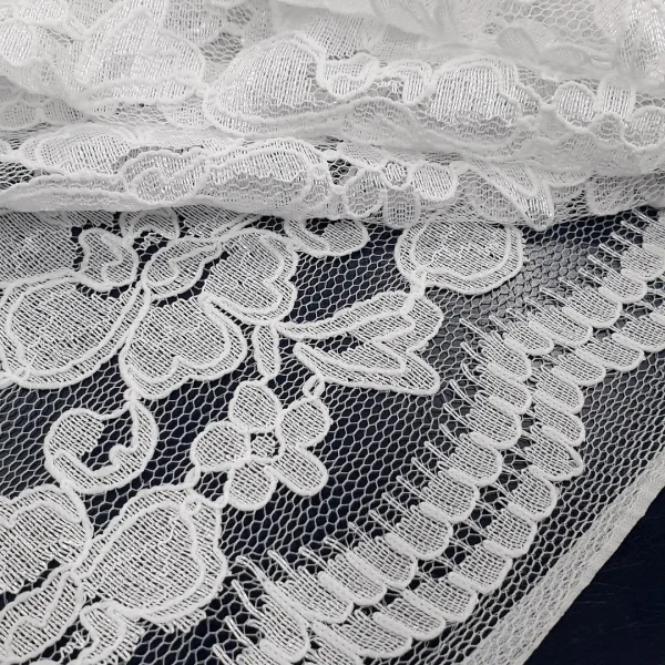 LACE CORDED 135CM WHITE