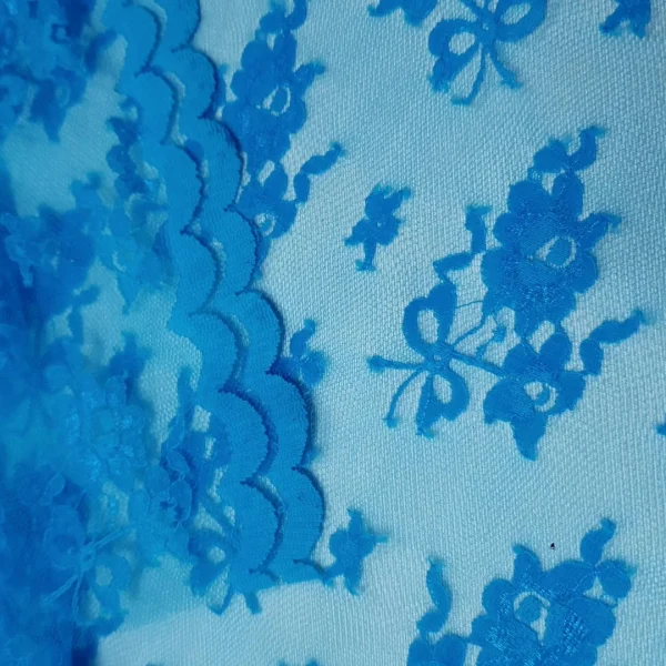 RASCHEL LACE WITH SCALLOP TURQ