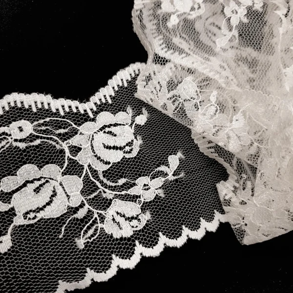 NYLON LACE FLORAL CREAM