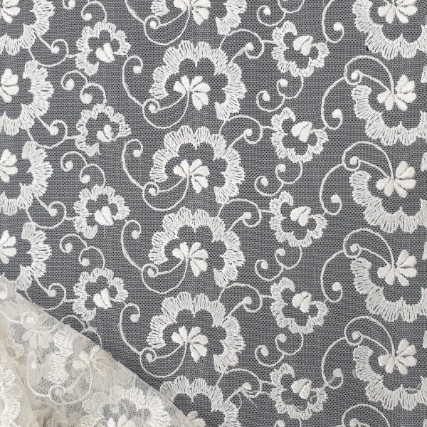 MESH SCALLOPED CORDED  SMALL FLORAL CREAM