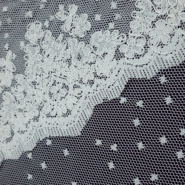 MESH DOTS WITH BORDER CORD WHITE