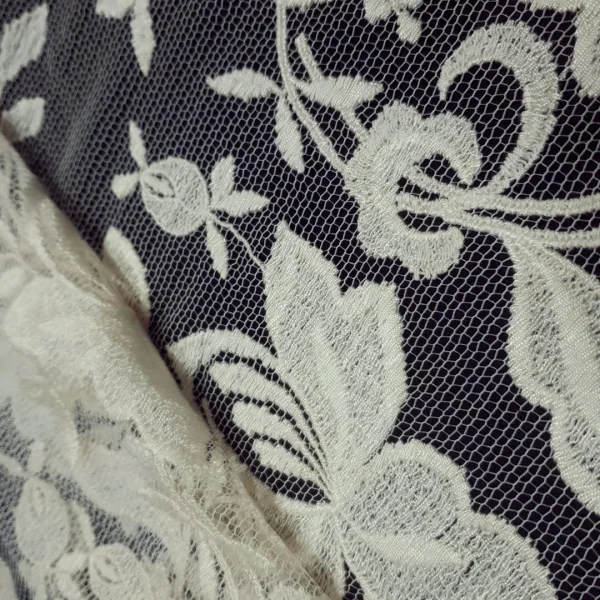MESH HEAVY-EMBOIDERY BFLORAL CREAM