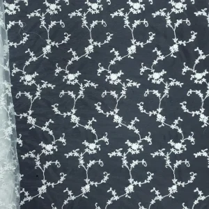 MESH NEW ROSE BOUQUET WHT