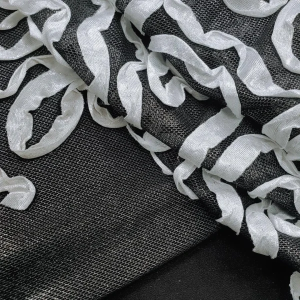 MESH LACE WITH RIBBON EMBORIDERED BLACK AND WHITE