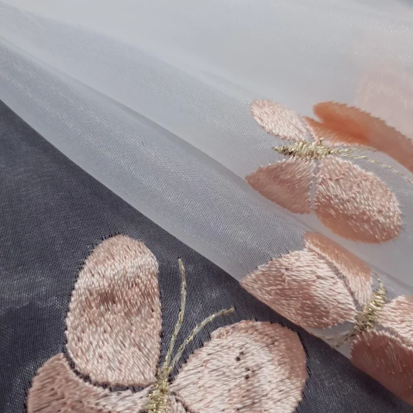 EMBROIDERED (TUFTED) ORGANZA BUTTERFLY