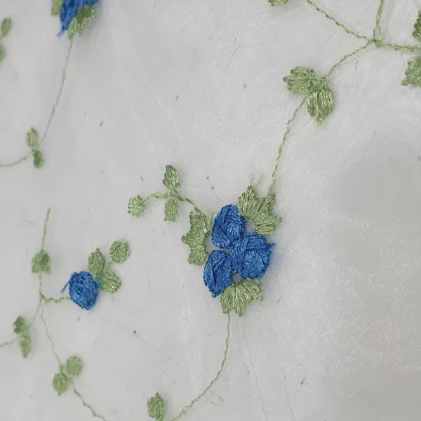 EMBROIDERED ORGANZA SMALL DAISY BLUE