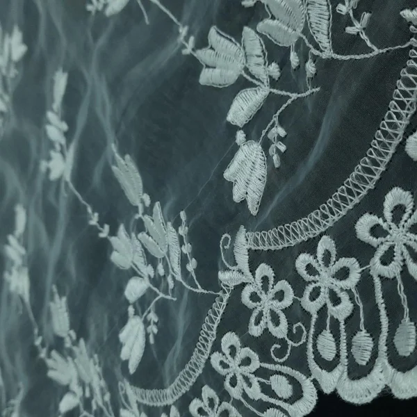ORGANZA TULIP EMBROIDERY WHITE