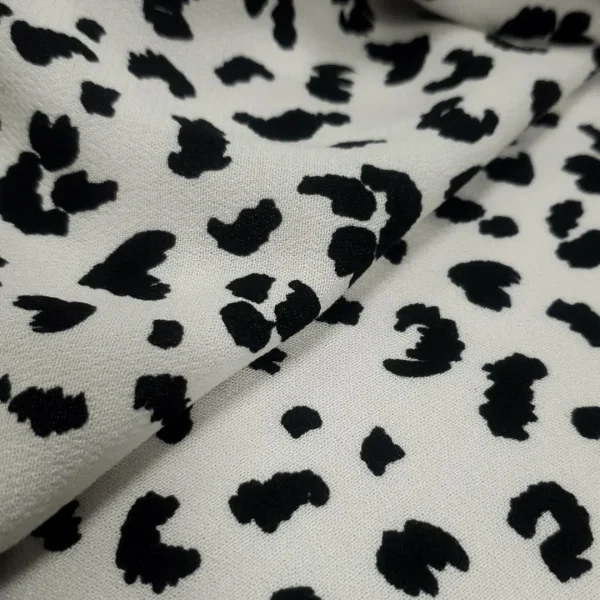 RAYON CREPE PTD(FP75)-LEOPARD WHITE