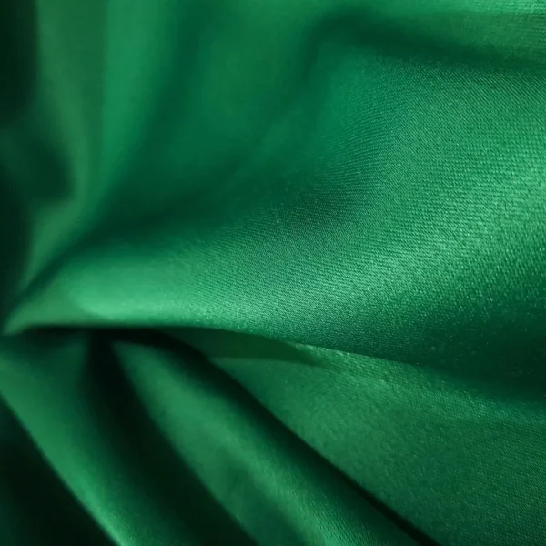 STRETCH DUCHESS SATIN EMERALD GREEN