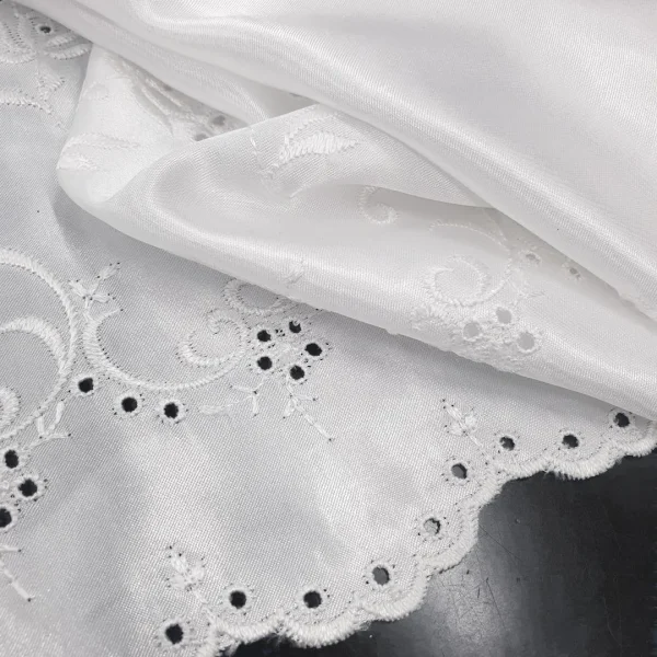SATIN BORDER EMBROIDERY WHITE SMALL FLORAL