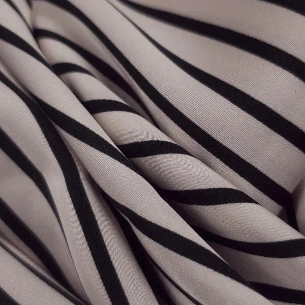 PRINTED SATIN SMALL STRIPE(P456) IVORY BLACK