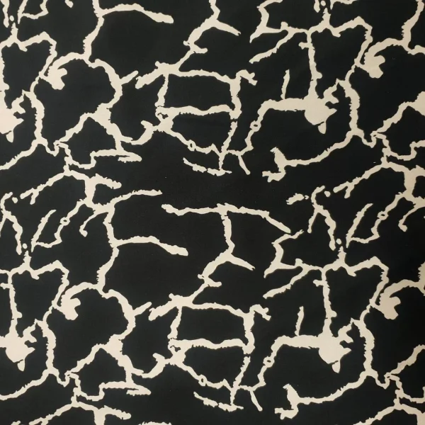 PRINTED COTTON SATEEN SPNDX CRACKS BLACK