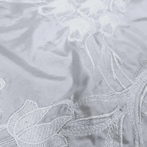SILK FAUX SILK BORDER EMBROIDERY WHITE TULIP DESIGN EX AUSTRIA