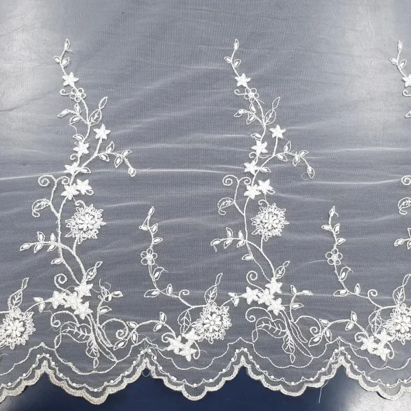 TULEBBD4-WHT-2.webp TULLE BEADED ON SCALLOP BORDER WHITE