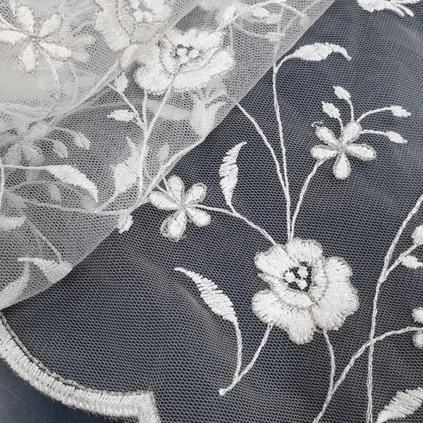 TULLE CORD BORDER METALLIC 2TONE WHITE